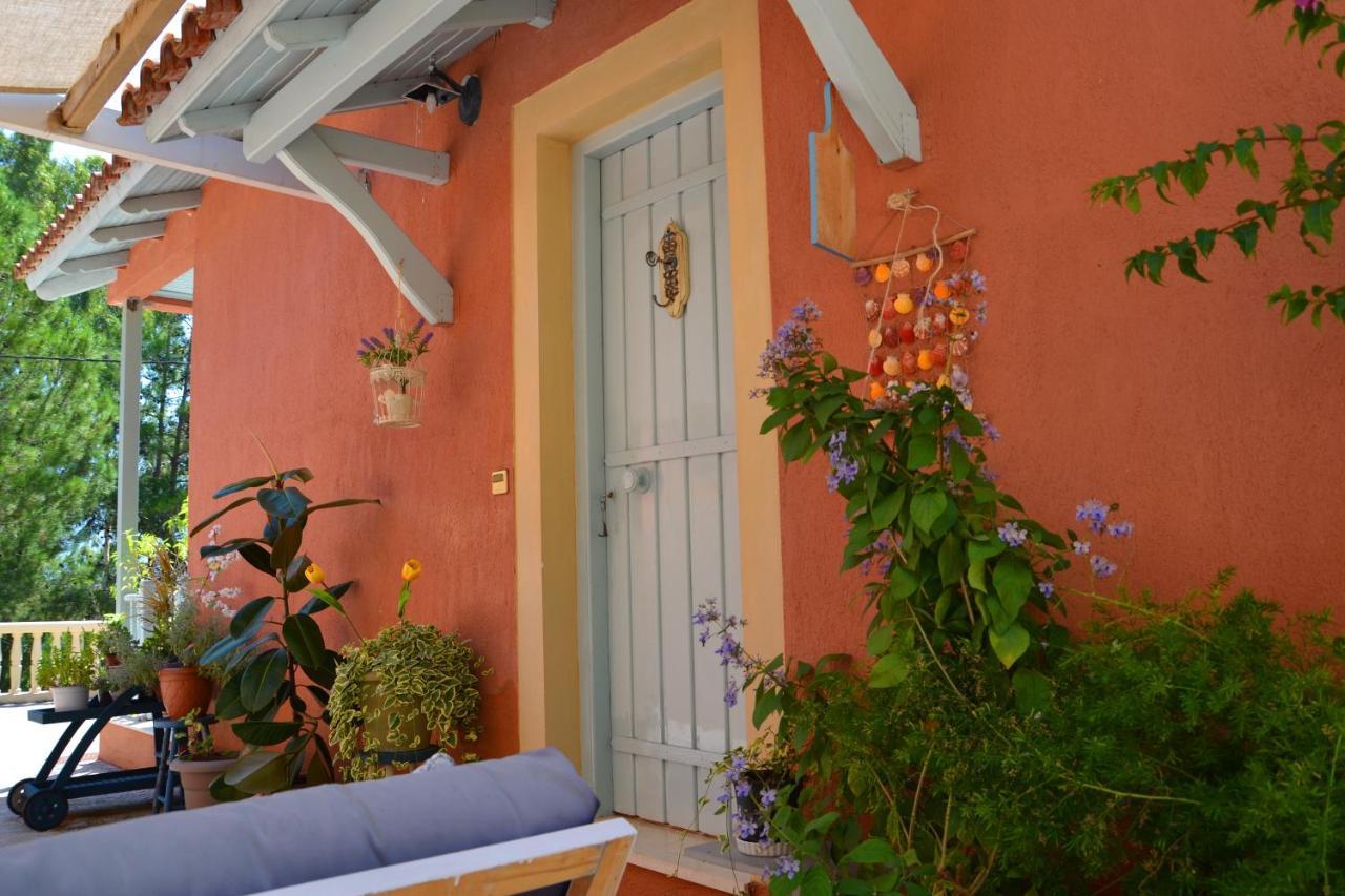 Mihaila Seaside: 2 Bedroom Bungalows Kefalonia Spartià Eksteriør bilde