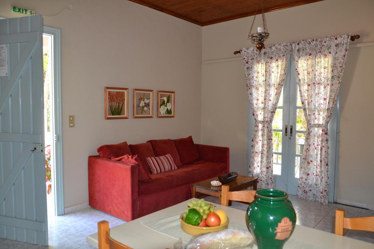Mihaila Seaside: 2 Bedroom Bungalows Kefalonia Spartià Eksteriør bilde